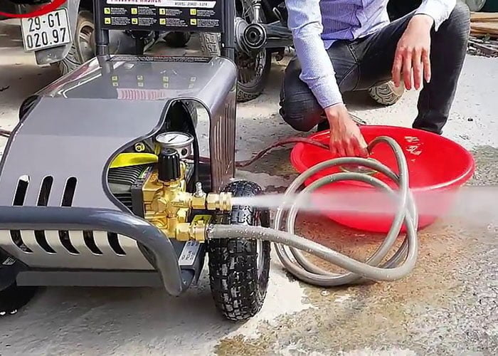 Xu hướng sử dụng máy rửa xe cao áp chất lượng cao 2 Máy rửa xe cao áp