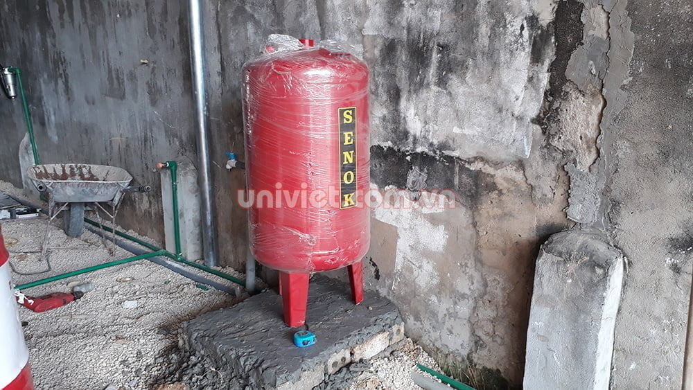 Bình dầu cầu nâng 1 trụ