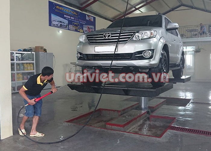 cầu nâng 1 trụ rửa xe ấn độ
