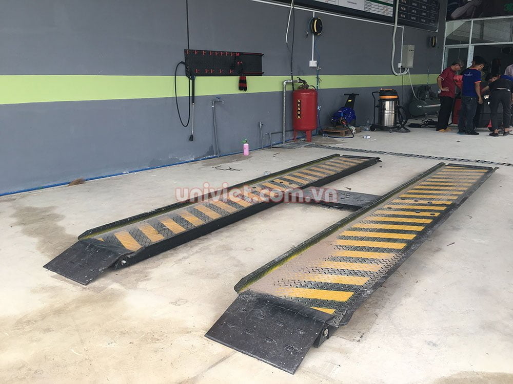 Độ an toàn trong quá trình vận hành cầu nâng 1 trụ