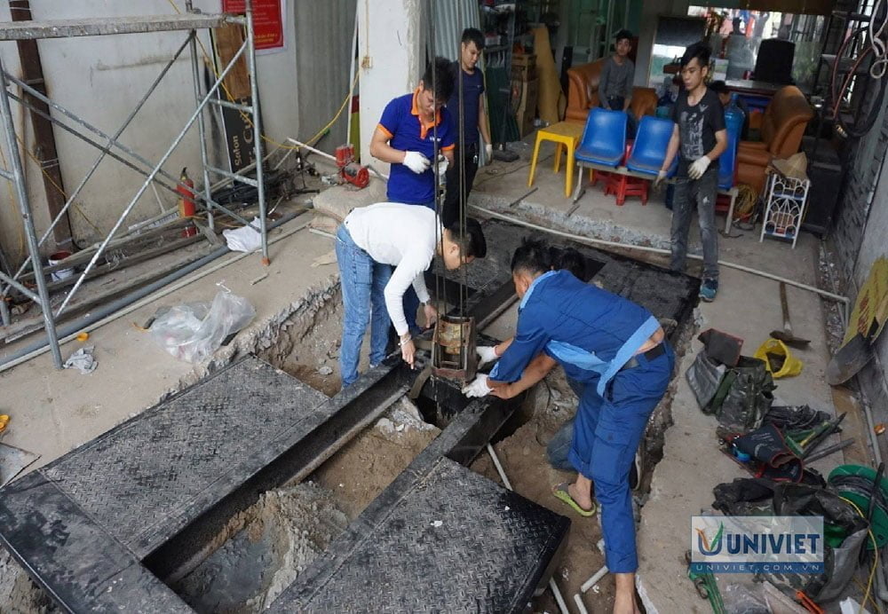 Lắp đặt mặt cầu nâng 1 trụ âm nền