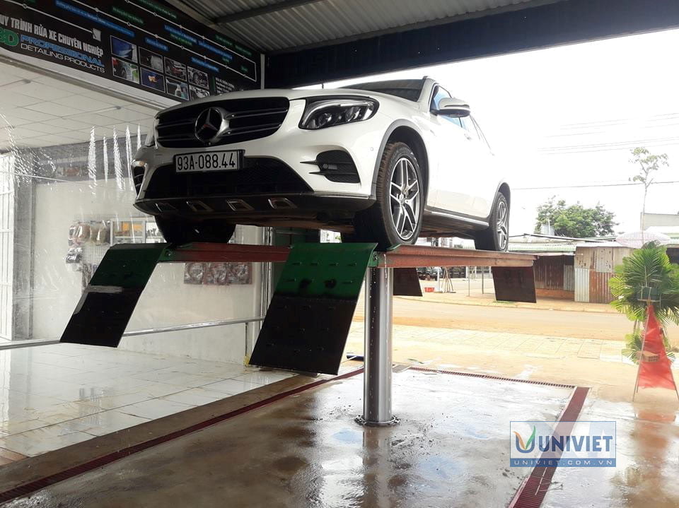 Cầu nâng một trụ rửa xe