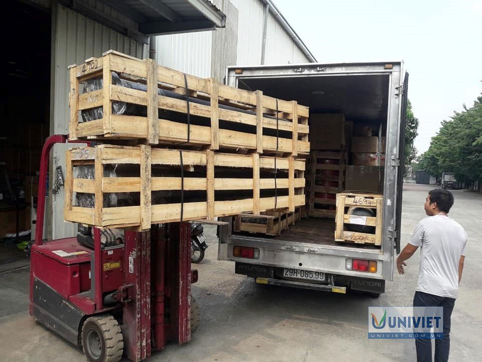 Nhập kho cầu nâng 1 trụ Senok