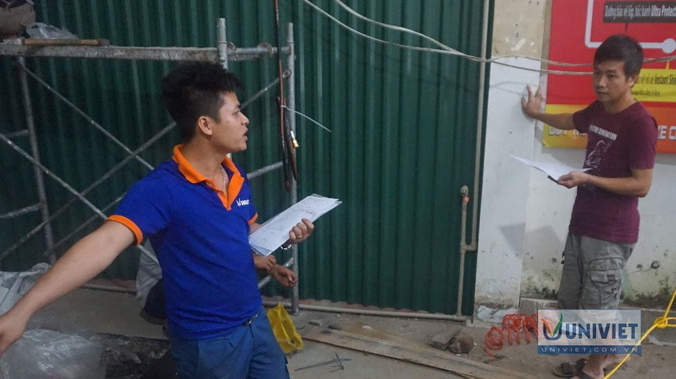 Khảo sát mặt bằng tại trung tâm chăm sóc xe của khách hàng