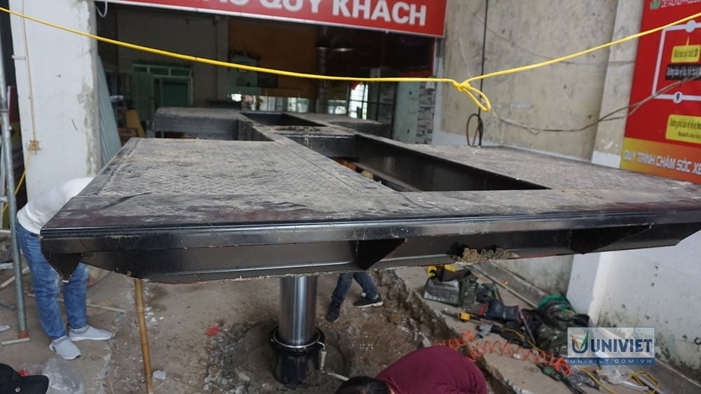 Mặt cầu khi được nâng lên