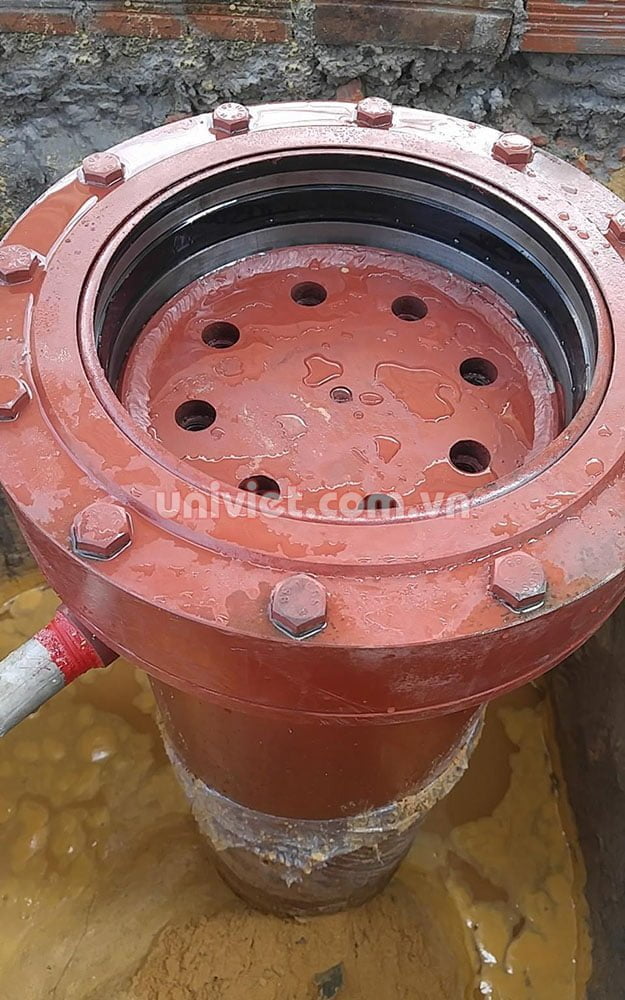 Cầu nâng 1 trụ bị sụt ty nâng