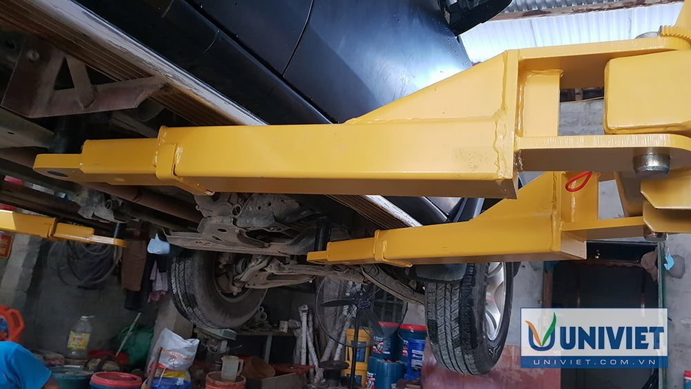 cánh tay cầu nâng 2 trụ